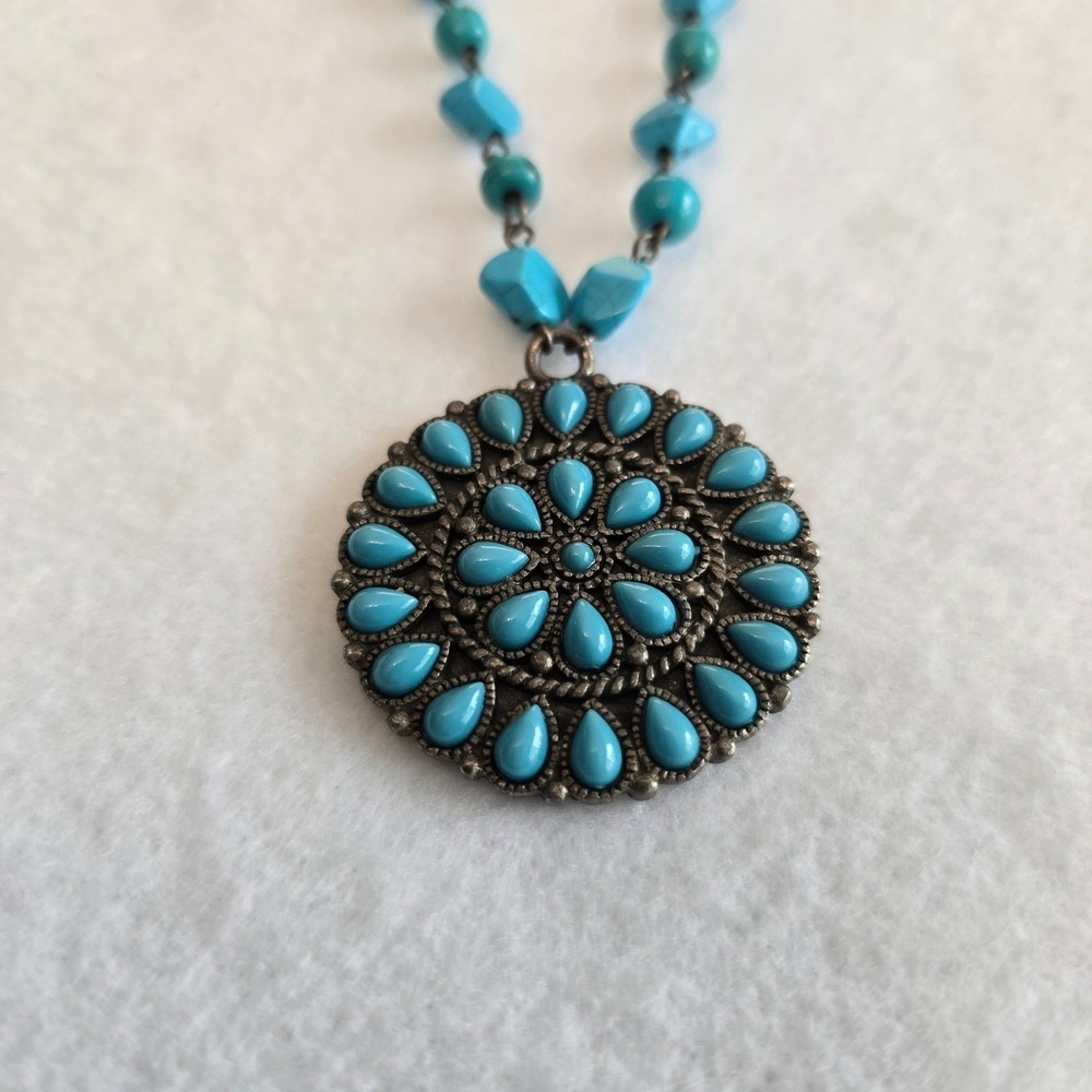 Robert Rose Beaded Necklace Silver Tone Floral Medallion Pendant Boho Jewelry
